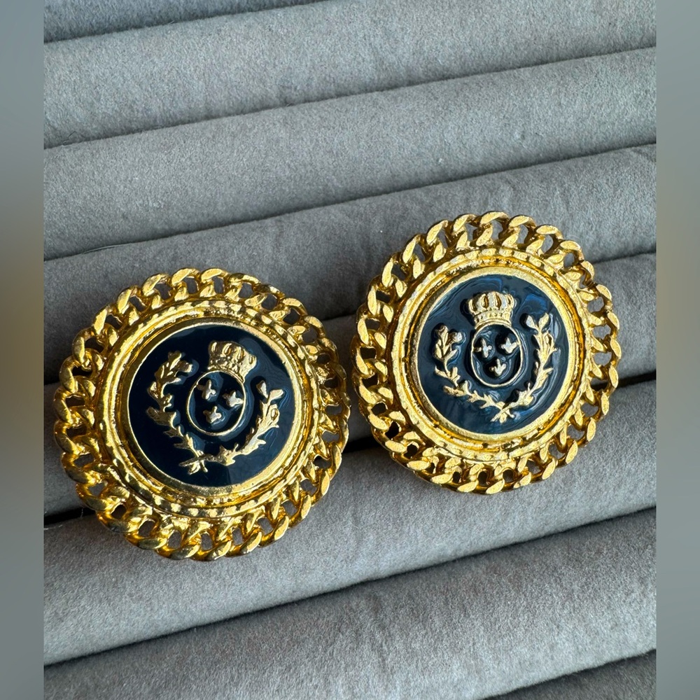 Vintage clip on earrings